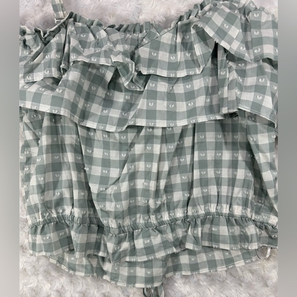 LC Lauren Conrad Women’s Button Front Off the Shoulder Green Ruffled Crop Blouse - Picture 8 of 9